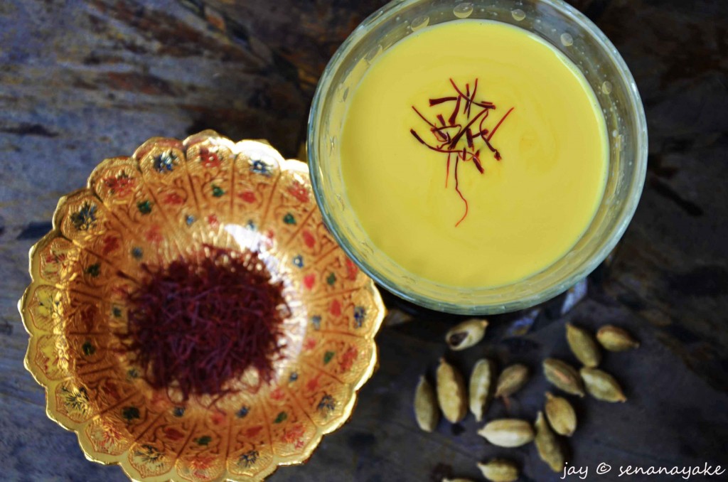 Drink-made-with-saffron-and-milk